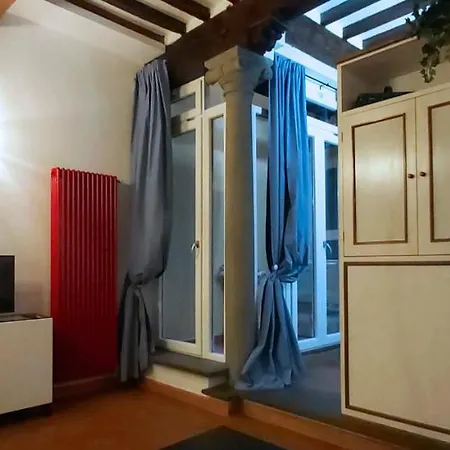 Borgo Allegri Apartment